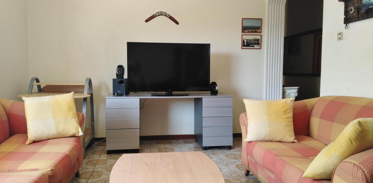 Ομορφο Διαμερισμα Με Μεγαλες Βεραντες Apartment Athens Luaran gambar